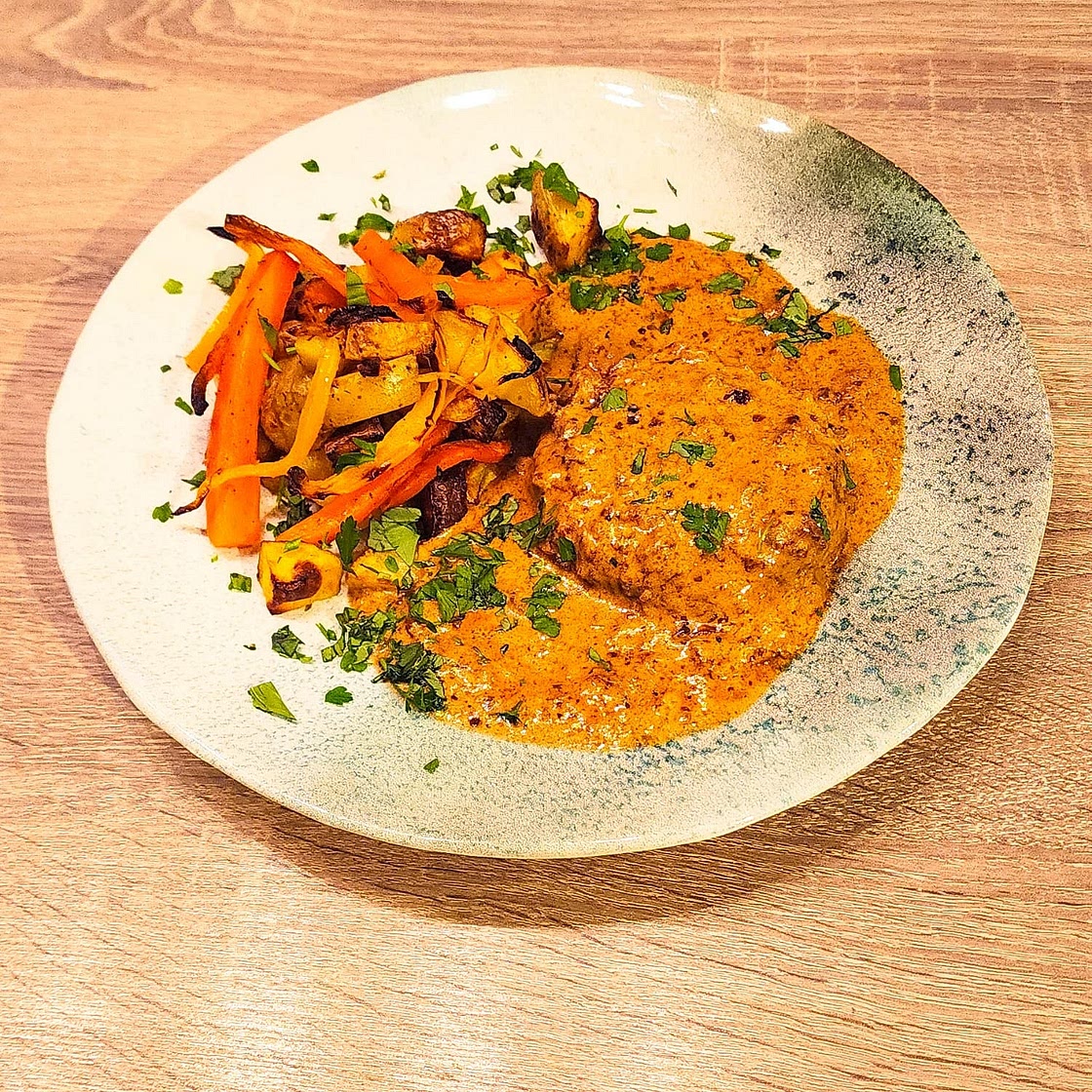Burger en sauce crémeuse aux tomates séchées