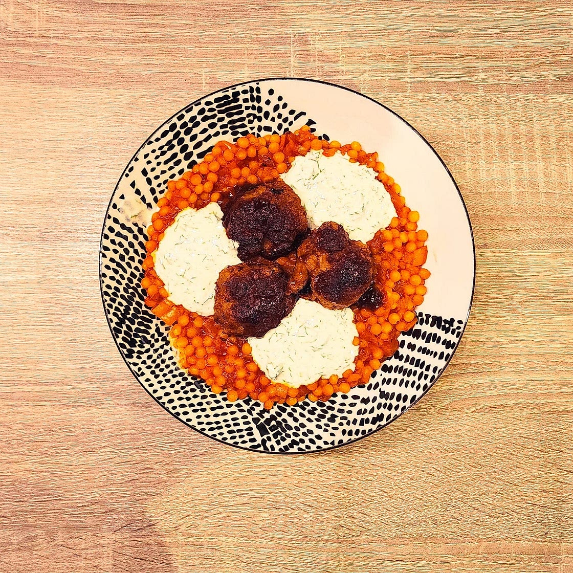 Boulettes de poulet et dinde avec couscous perlé