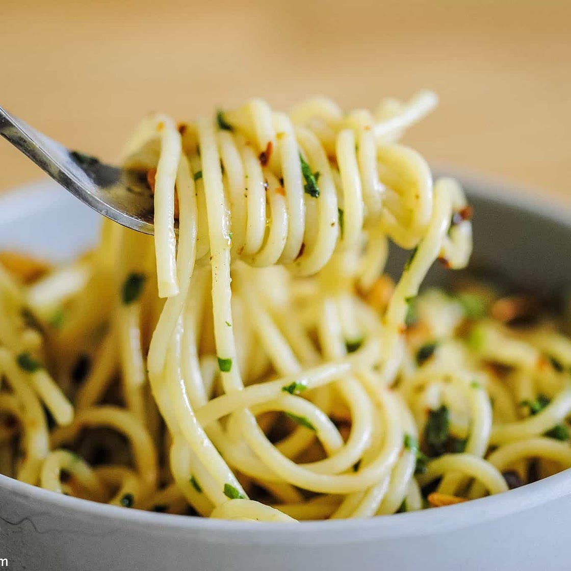 Simple Garlic Basil Pasta
