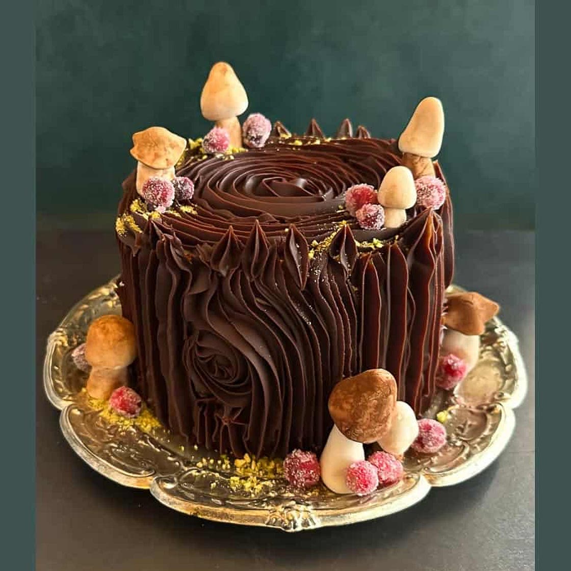 Low FODMAP Espresso Grand Marnier Chocolate Ganache Cake