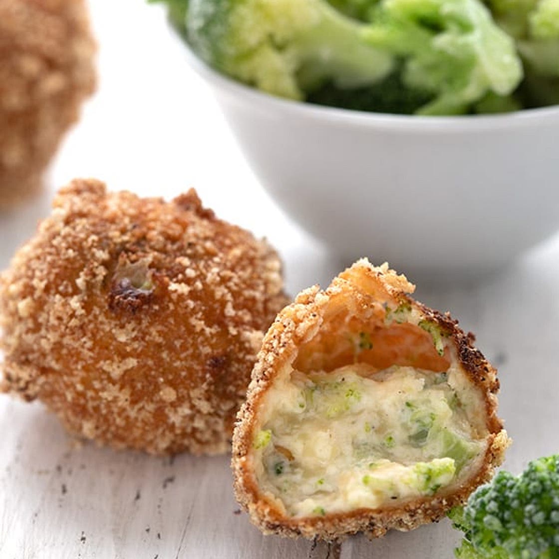 Keto Broccoli Cheddar Bites
