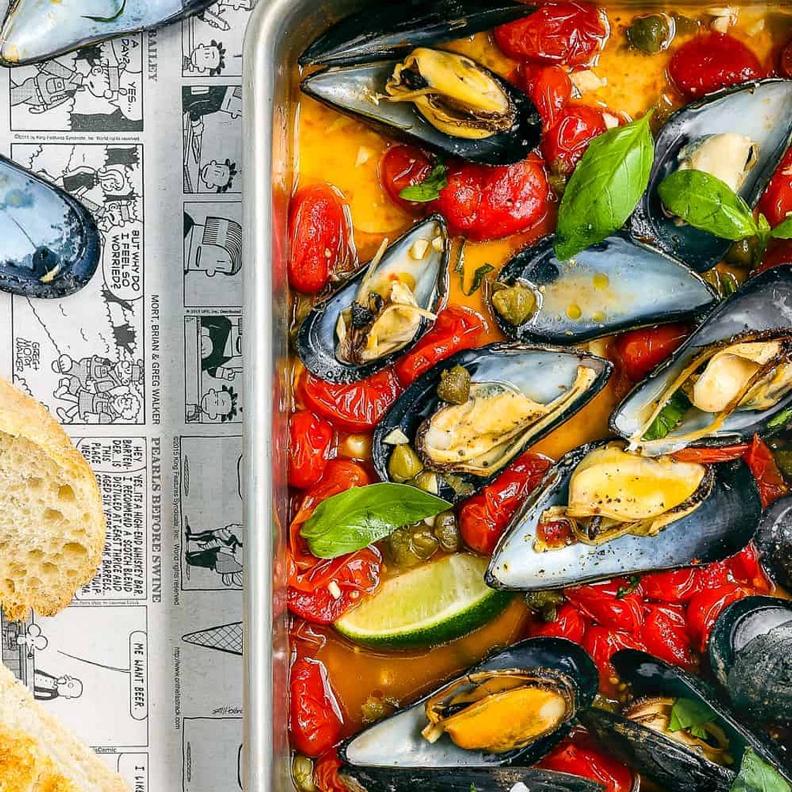 Easy Baked Spicy Mussels