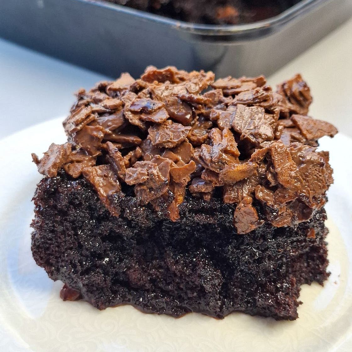 Viral Chocolate Crunch Cake