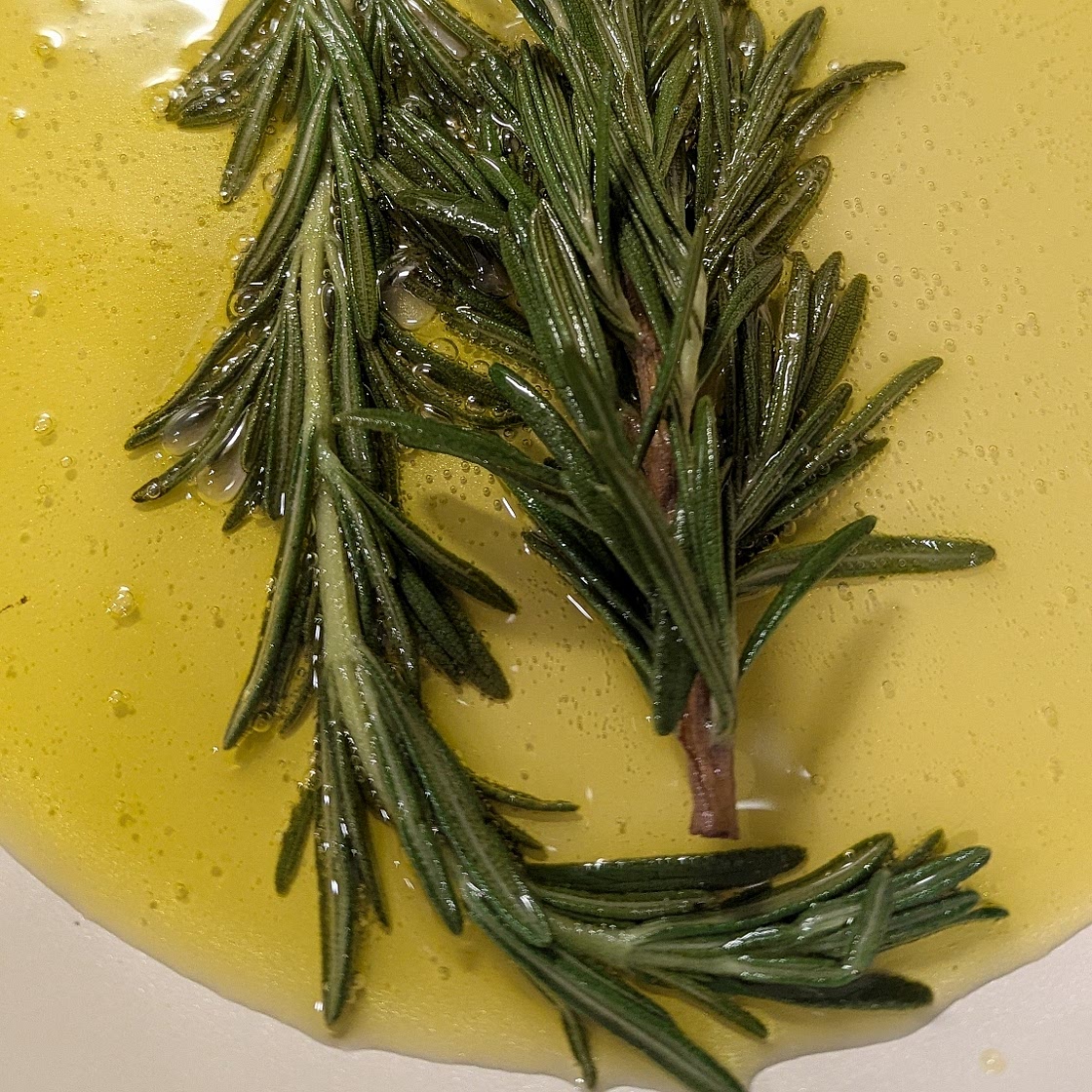 Creamy Cauliflower Soup With Rosemary Olive Oil