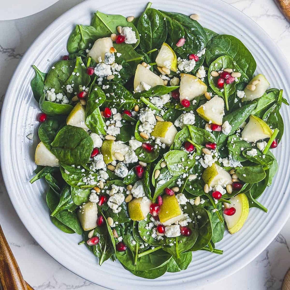 Spinach Gorgonzola Salad with Pear and Pomegranate Recipe