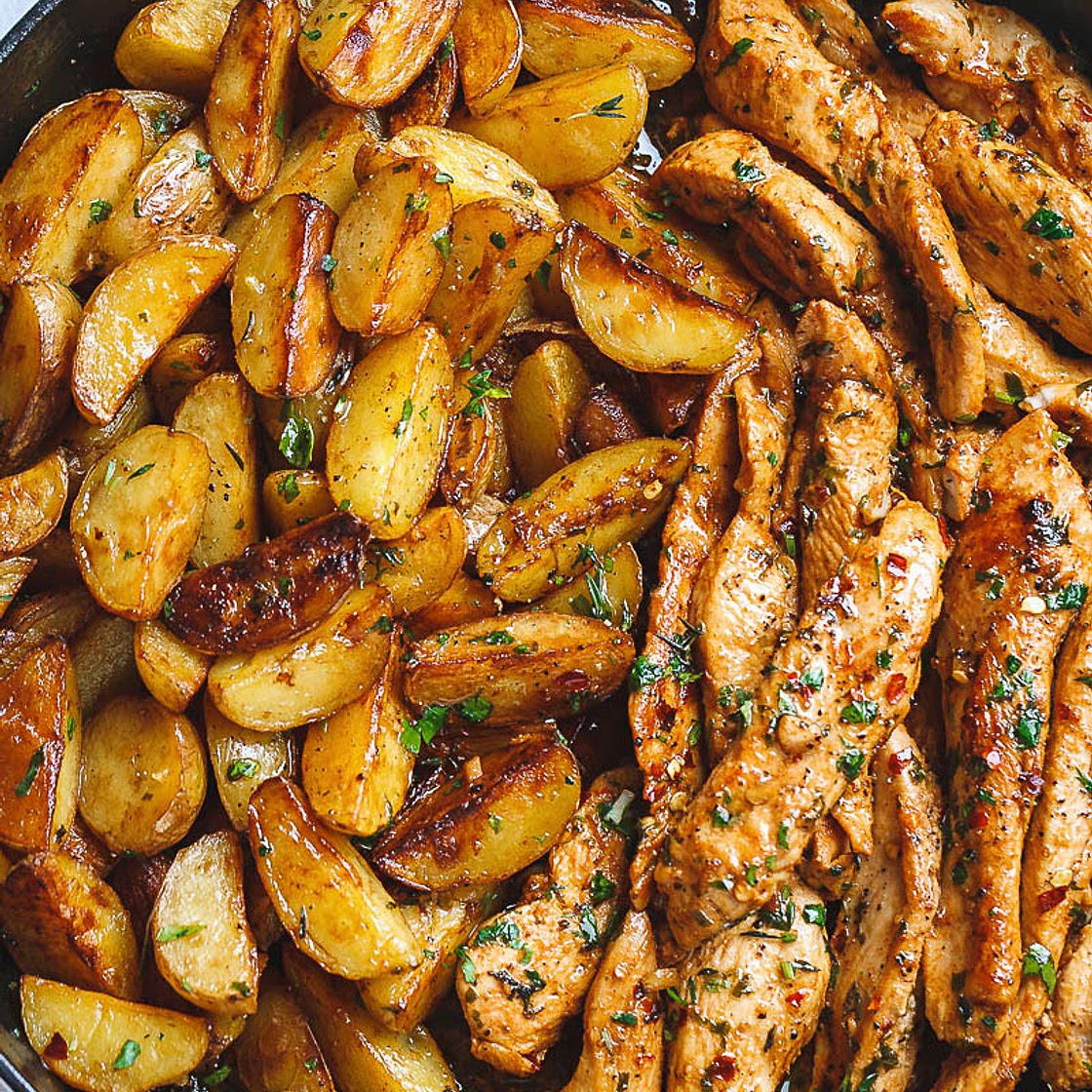 Garlic Butter Chicken and Potatoes Skillet