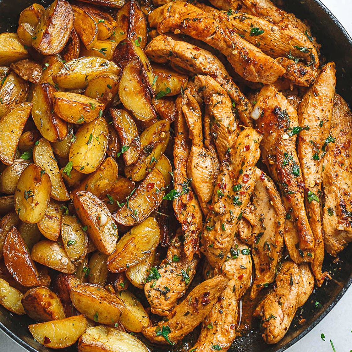 Garlic Butter Chicken and Potatoes Skillet