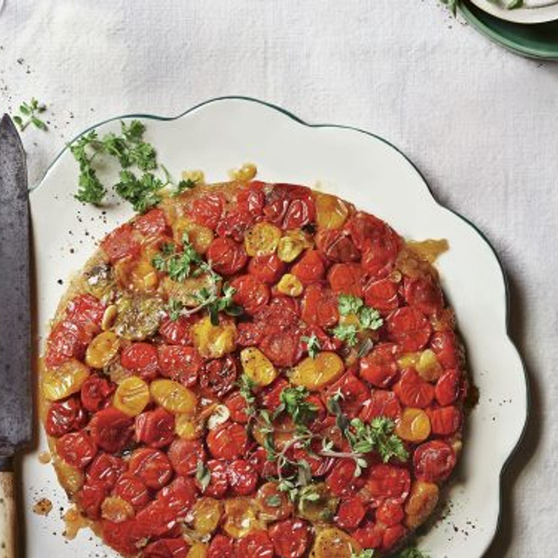 tarte tatin met tomaten & manchego