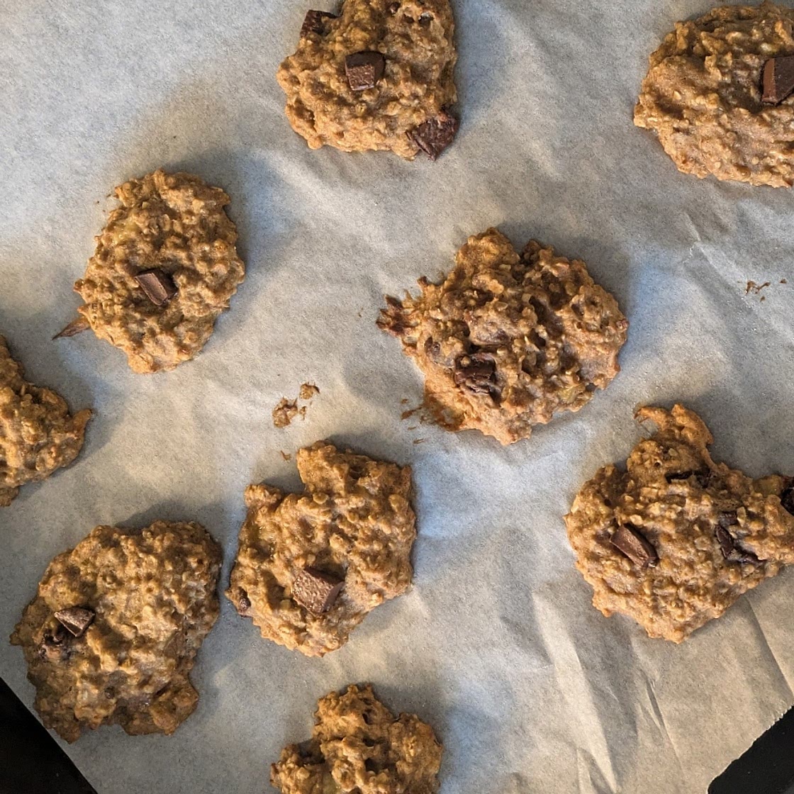 Banana bread breakfast cookies