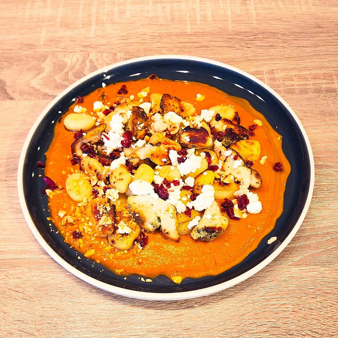 Gnocchi au beurre noisette à la sauge et sauce au potimarron