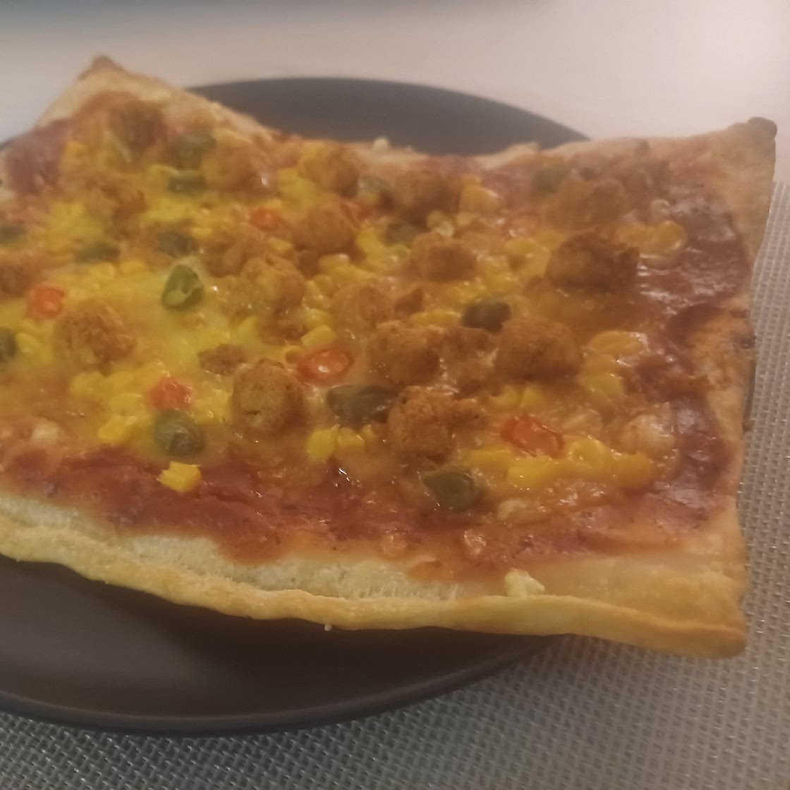 Wegańska kebab pizza