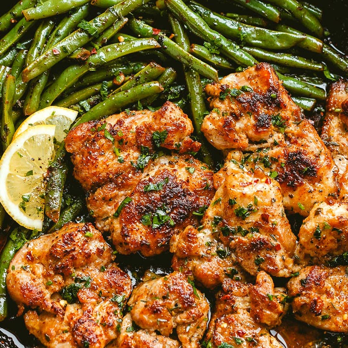 Lemon Garlic Butter Chicken and Green Beans Skillet