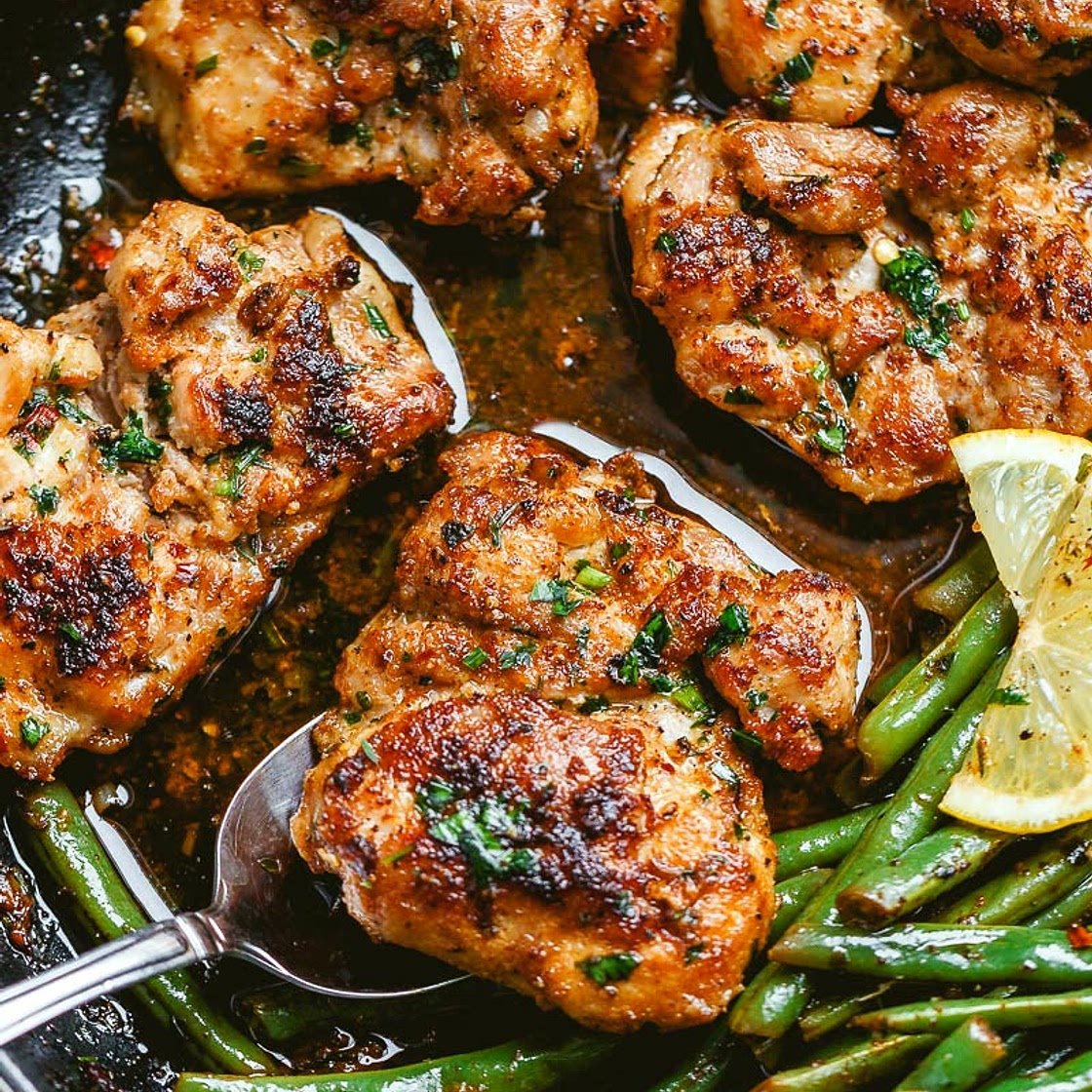 Lemon Garlic Butter Chicken and Green Beans Skillet