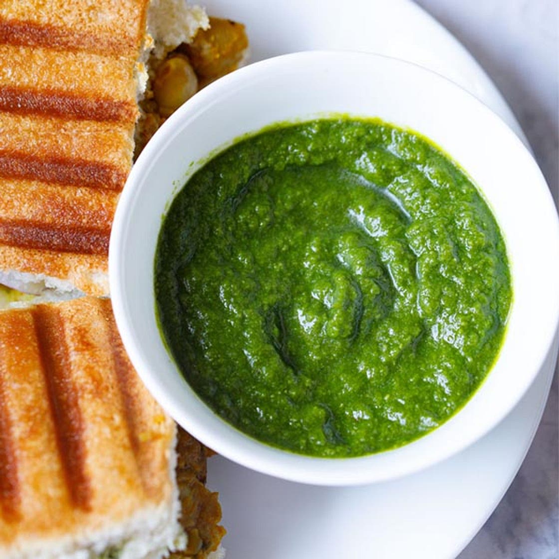 Coriander Chutney (Cilantro Chutney)