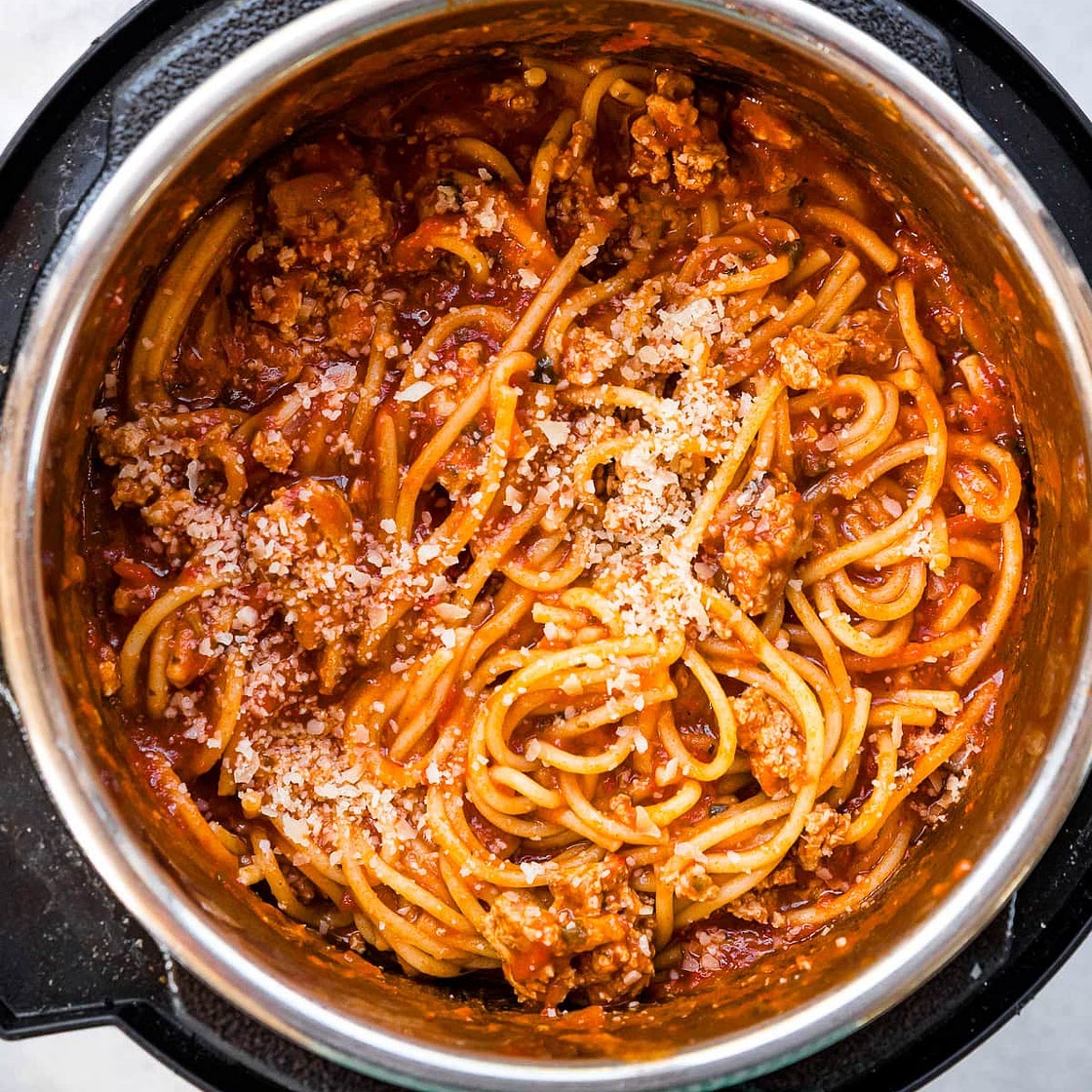 Instant Pot Spaghetti and Meat Sauce