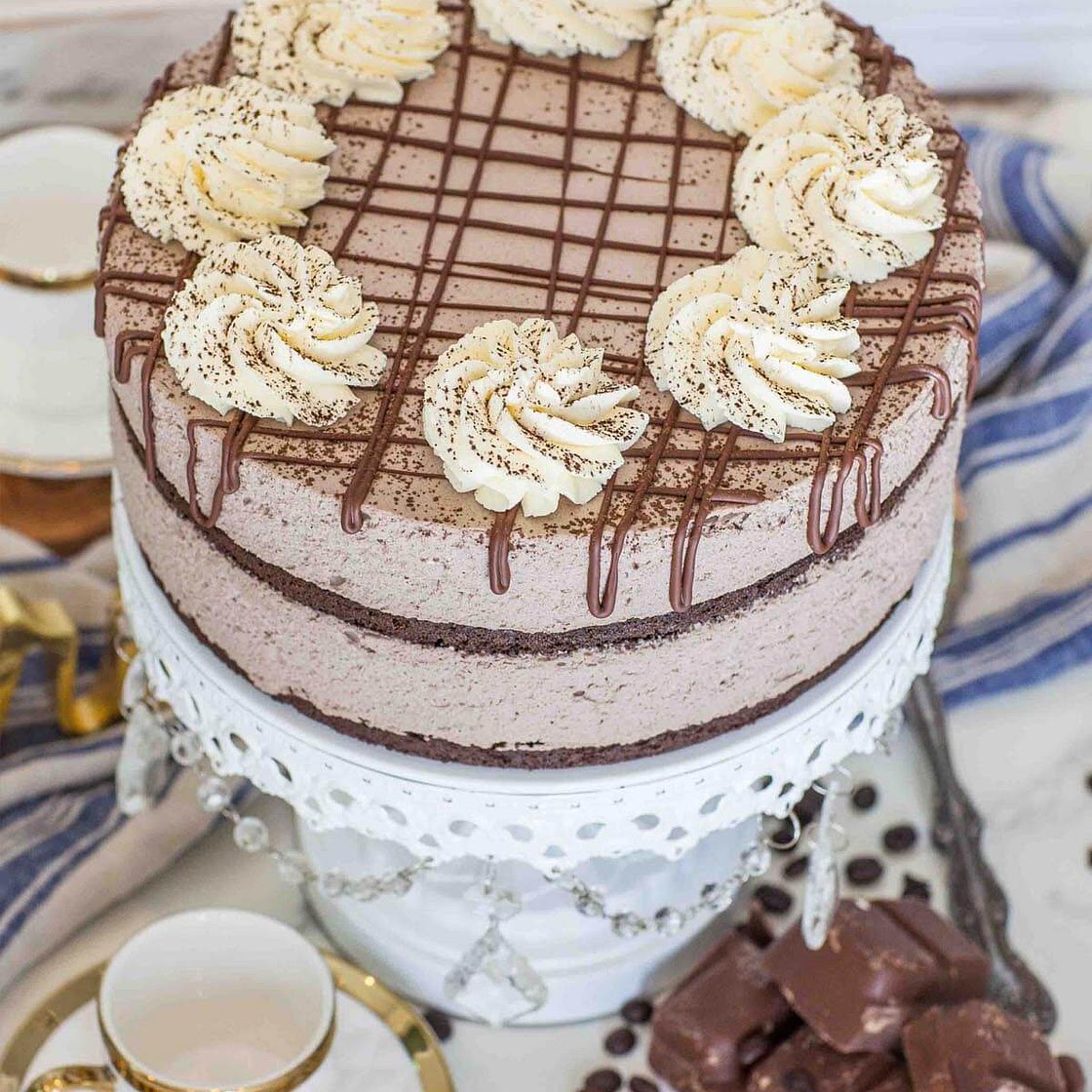 Keto Chocolate Mousse Cake (video)