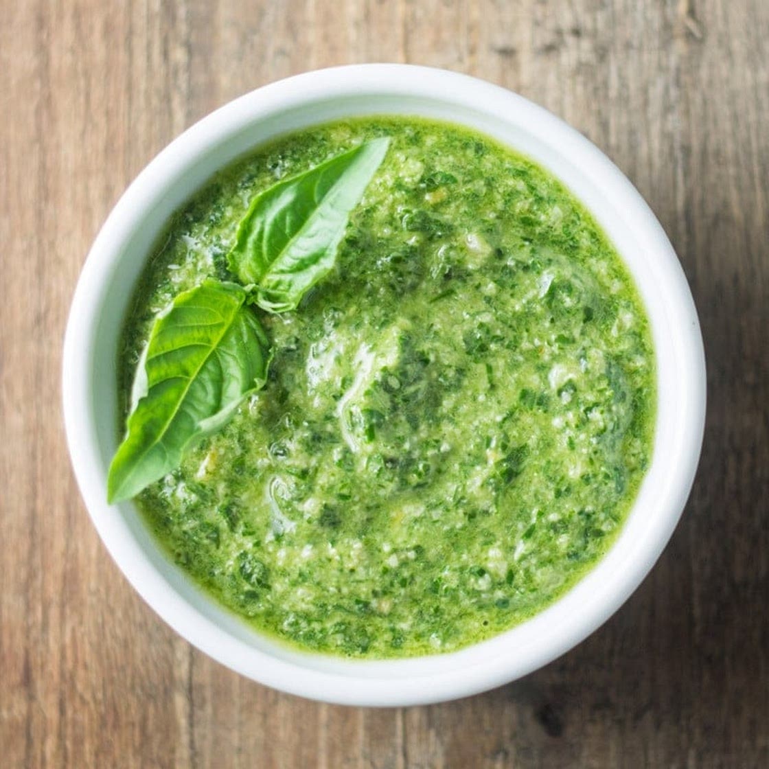 Low FODMAP Pesto