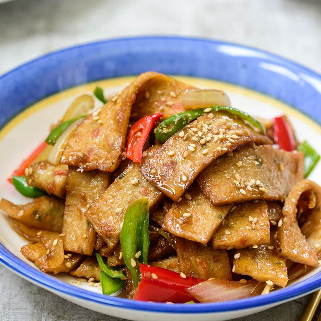 Eomuk Bokkeum (Stir-fried Fish Cake)