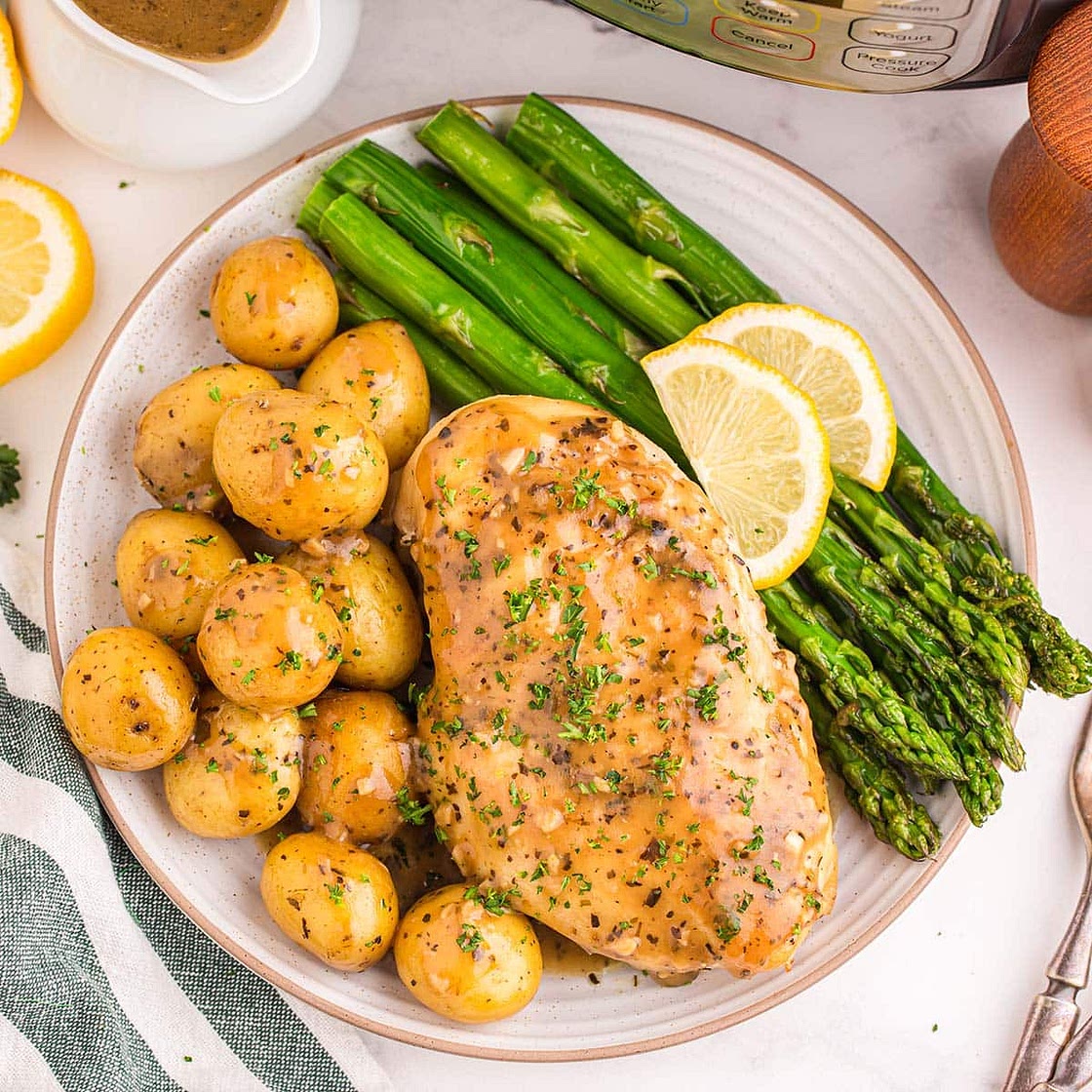 Lemon Garlic Instant Pot Chicken and Potatoes