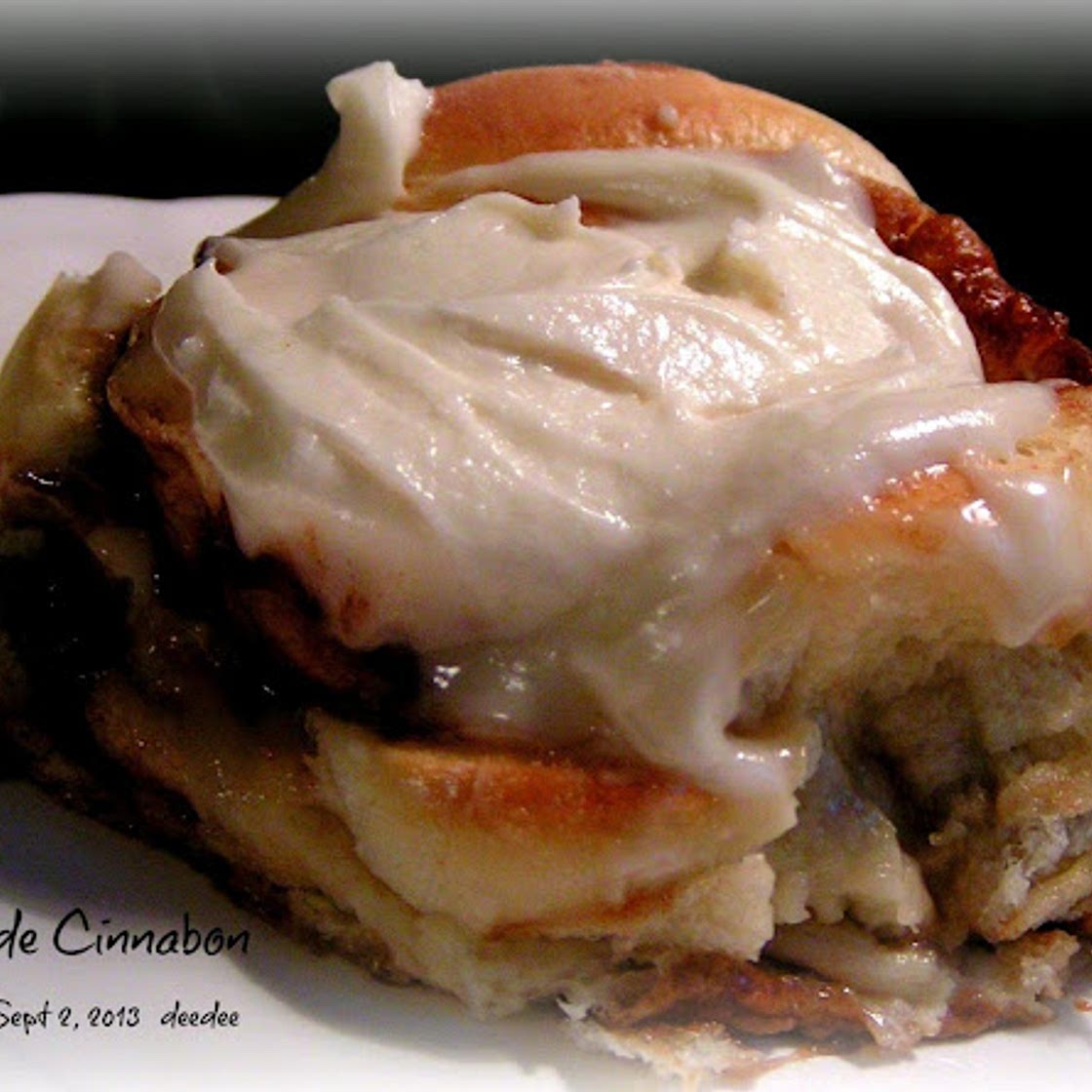 "Cinnabon" Cinnamon Rolls (using bread machine)
