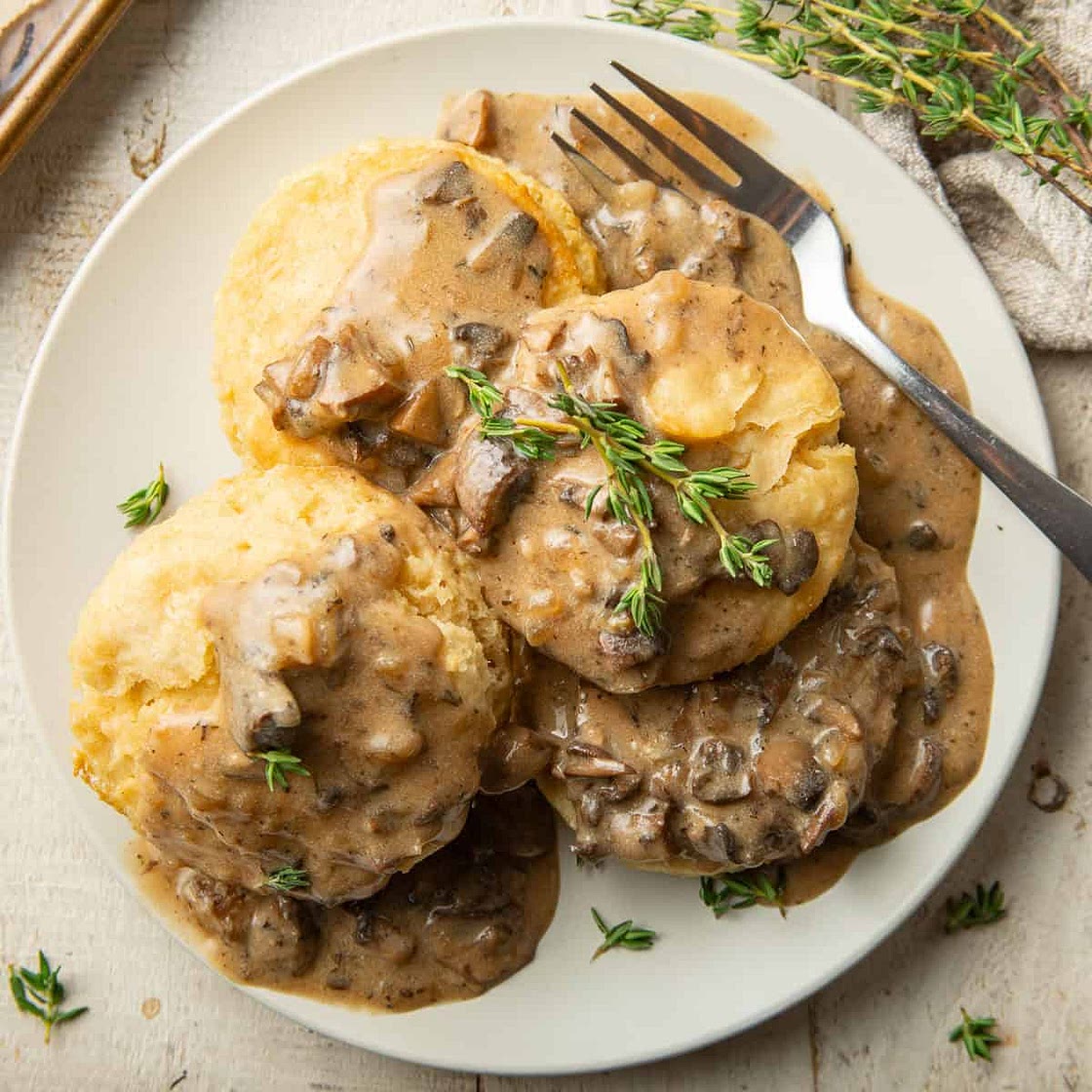 Vegan Biscuits & Gravy