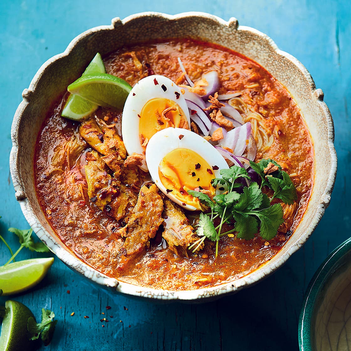 Mohinga (Burmese fish soup)