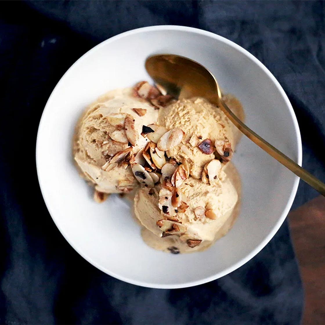 Whole30 Banana Coconut Ice Cream
