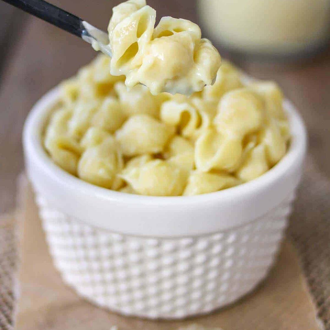 Vegan White Cheese Sauce