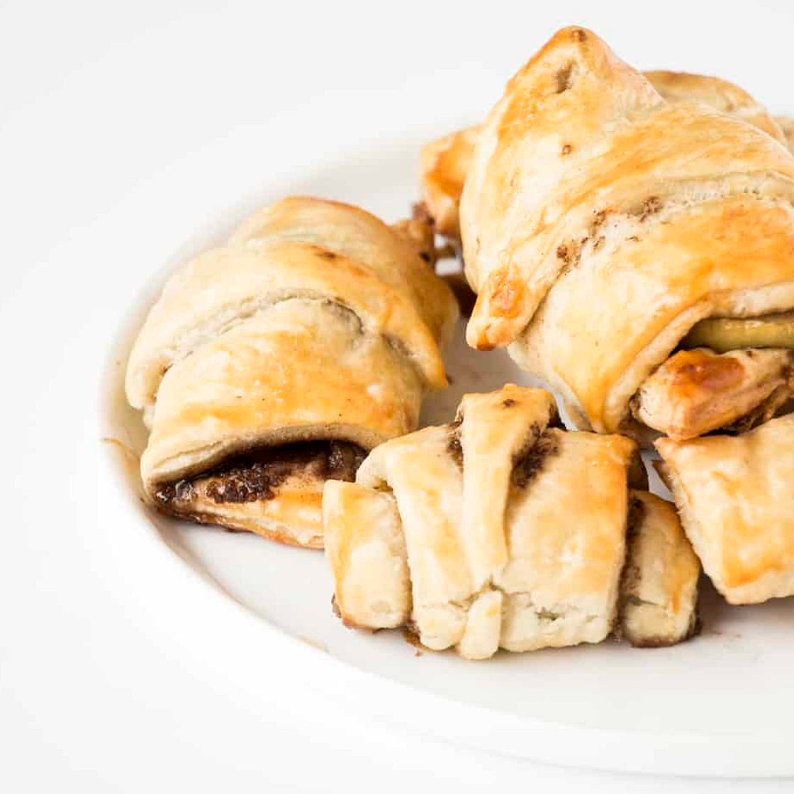 Easy Apple Cinnamon Croissants