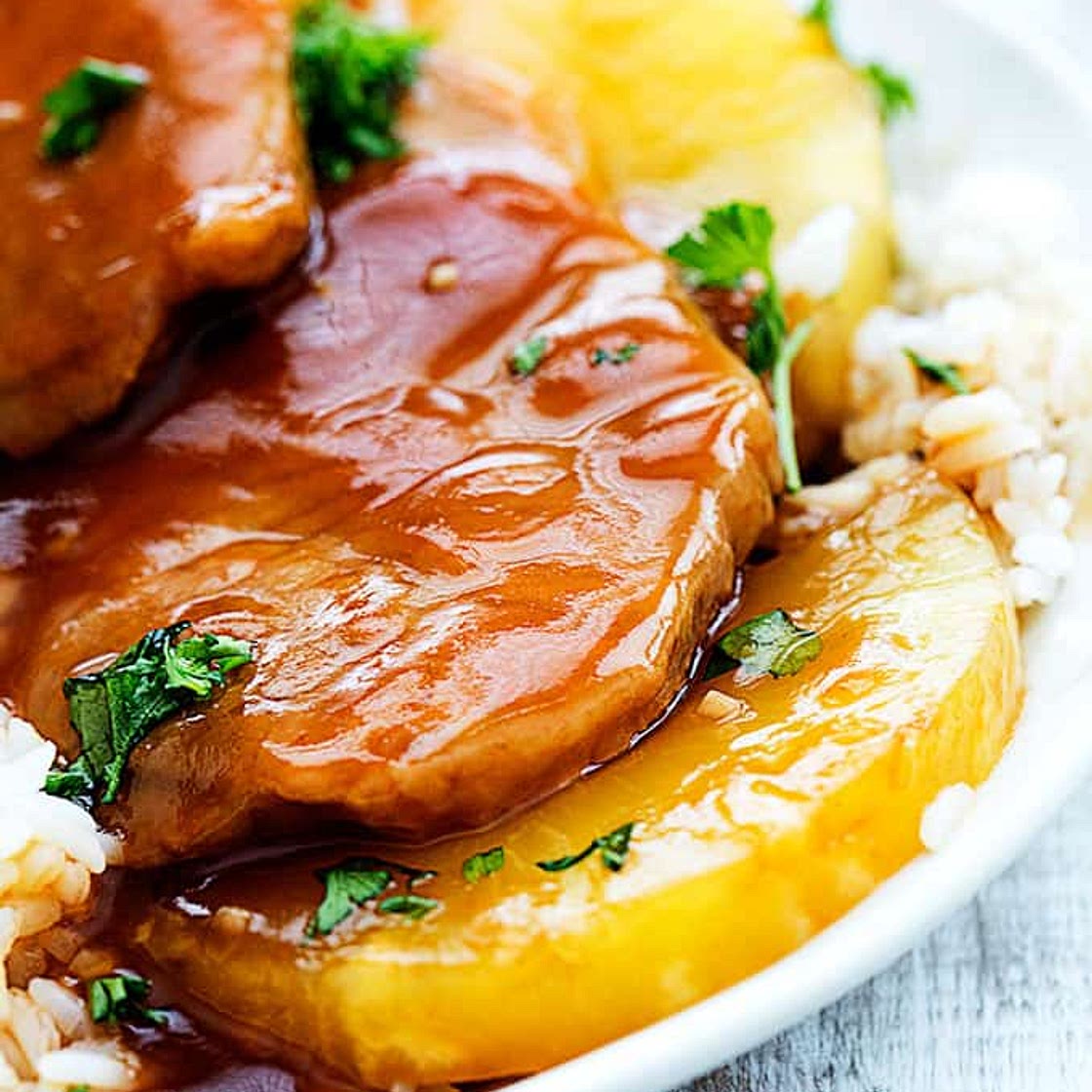 Slow Cooker Hawaiian Pork Chops