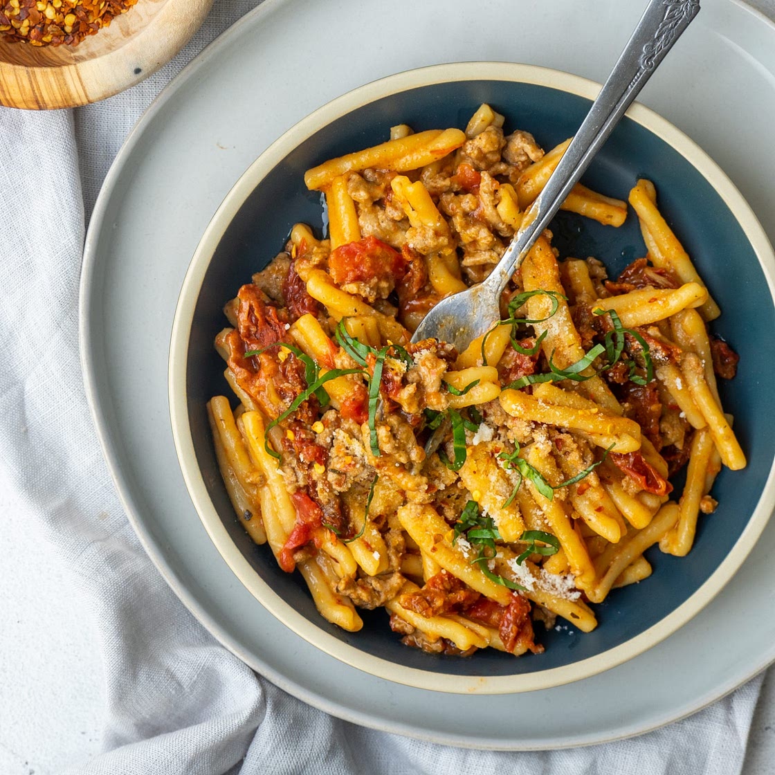 Sun Dried Tomato and Turkey One Pot Pasta