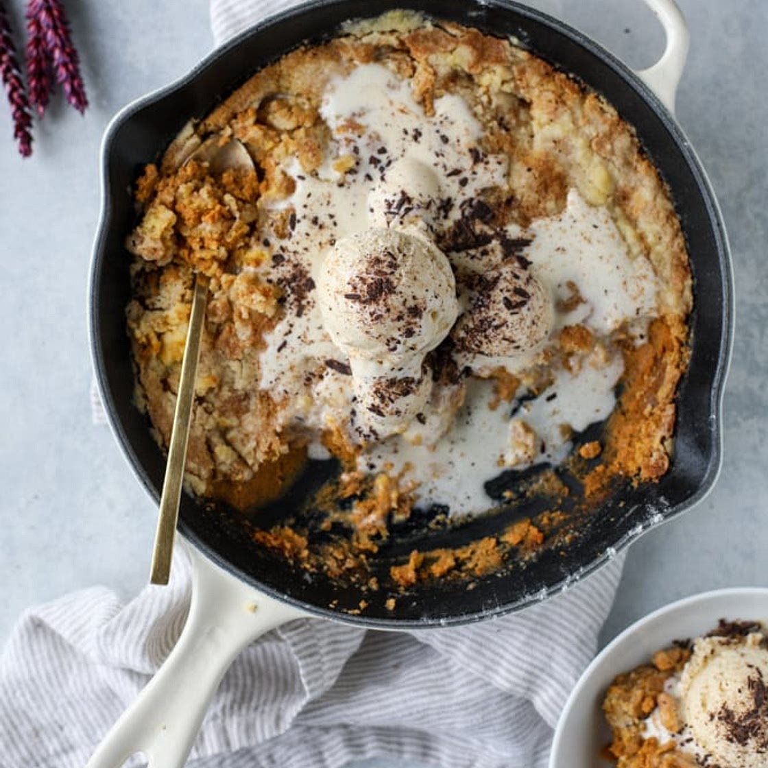Pumpkin Skillet Cobbler