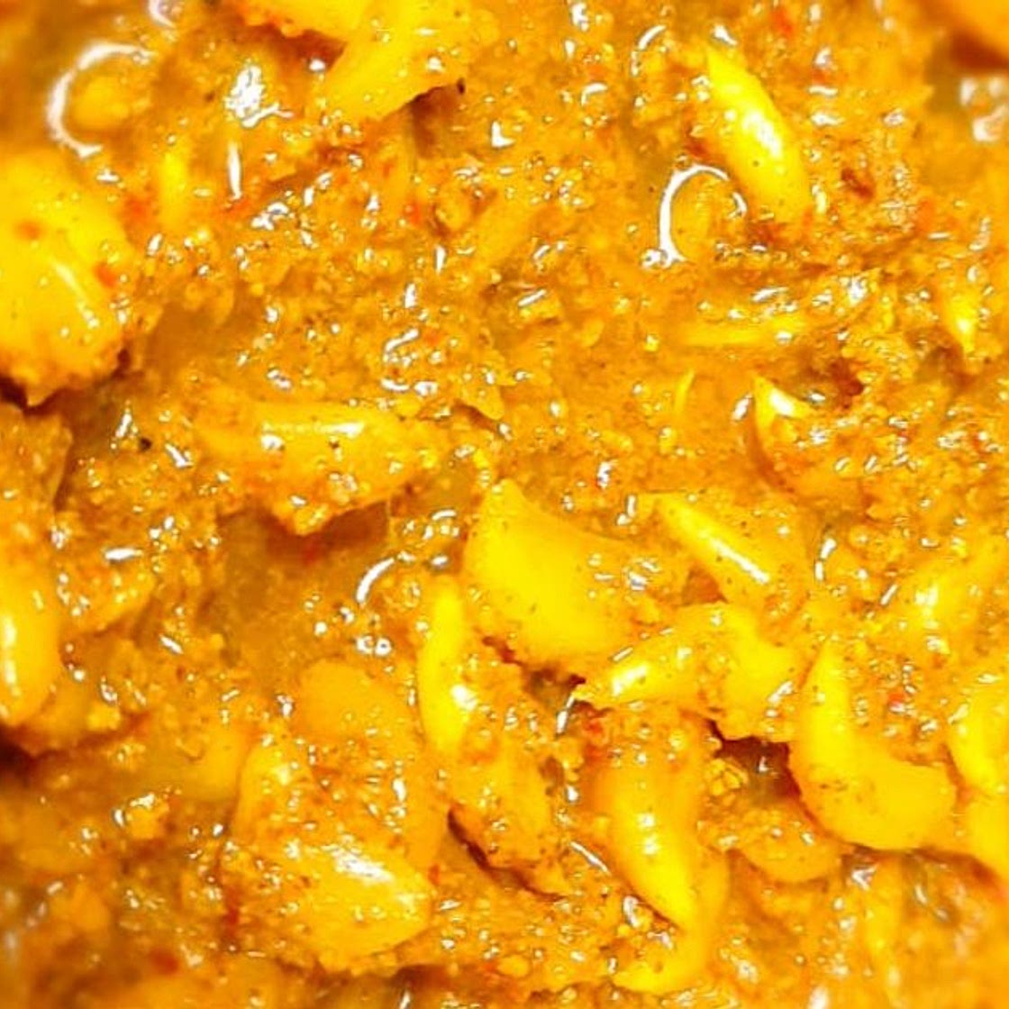 लहसुन का अचार (Lahsun ka achar recipe in Hindi)