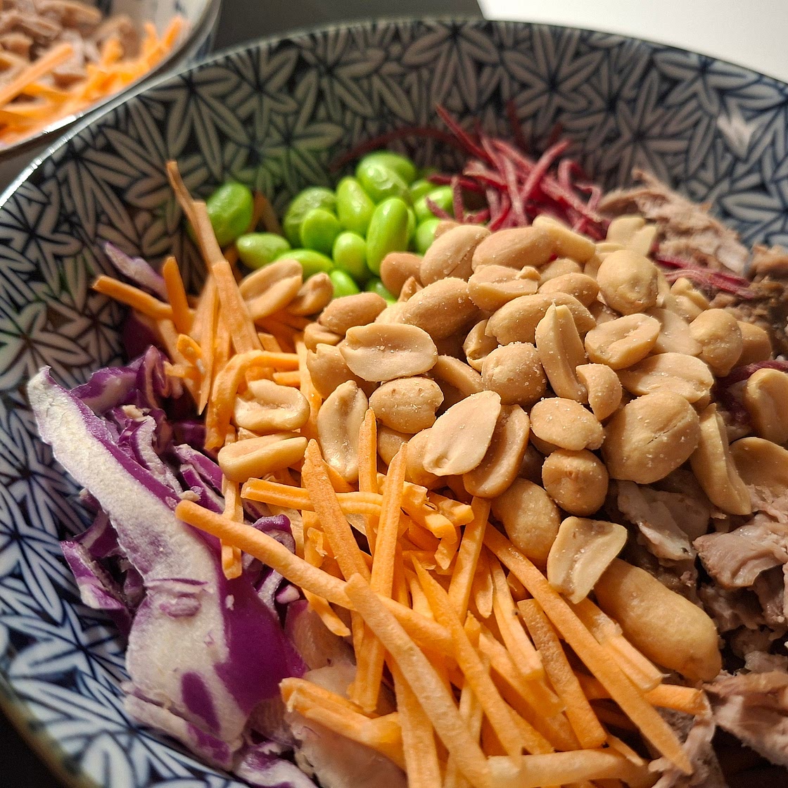 Poke - Roasted duck, carrots, beetroots and cabbage