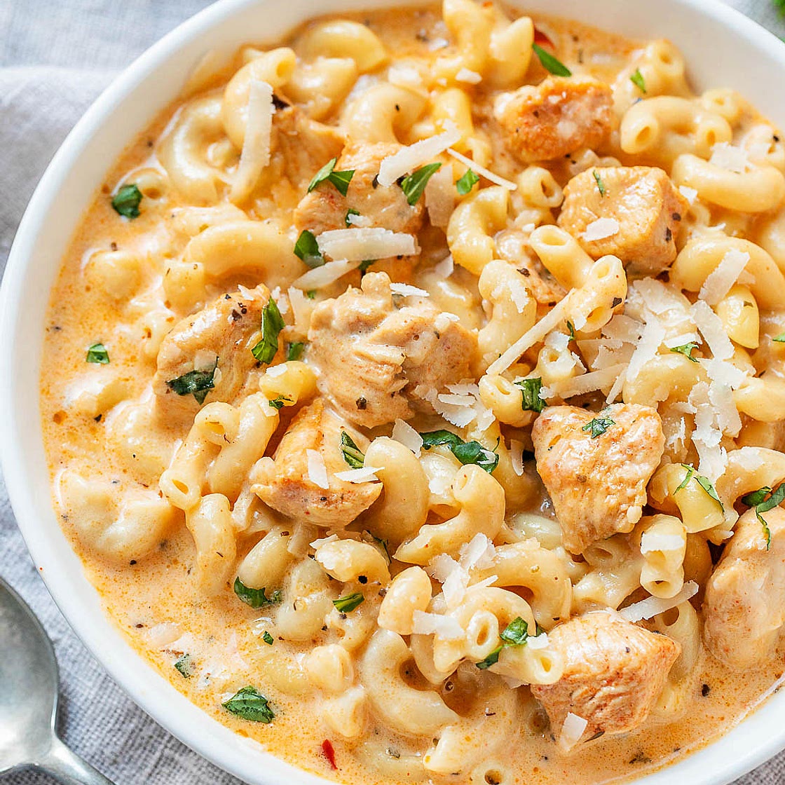 Instant Pot Creamy Garlic Chicken Pasta