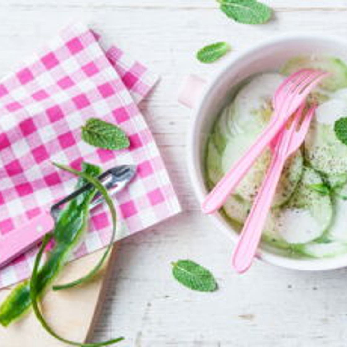 Salade de concombre à la crème et menthe