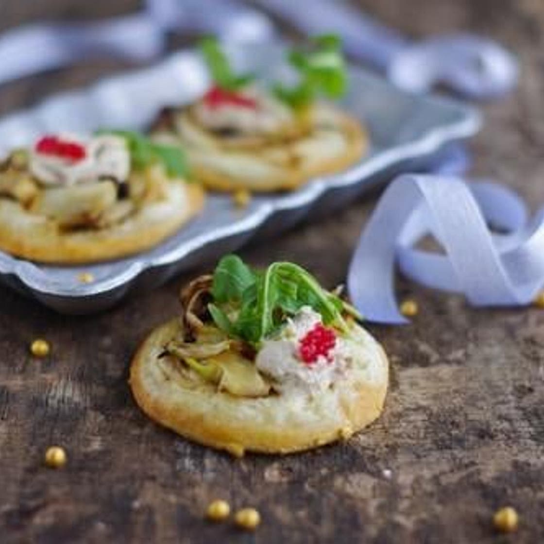 Pizzettes blanches fenouil et Fromagères Thon & St Môret Coraya