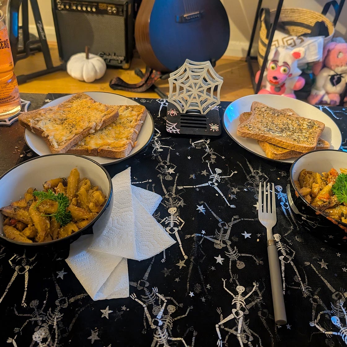 One Pot Creamy Pesto Chicken Pasta