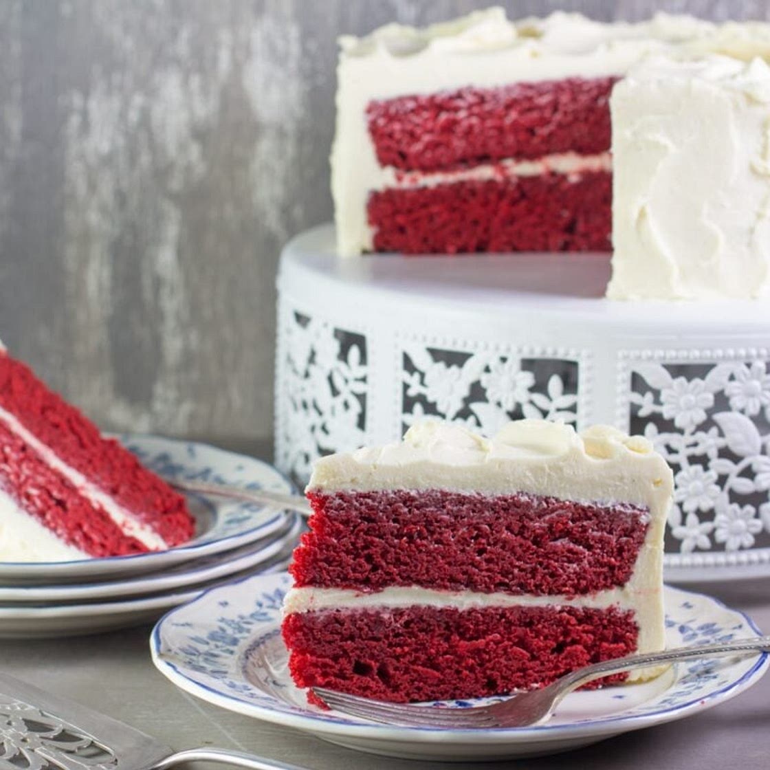 Low FODMAP Red Velvet Cake with Cooked Vanilla Frosting