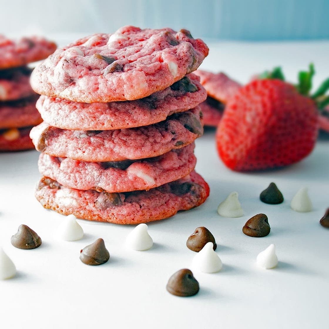 Super Strawberry White and Dark Chocolate Chip Cookies
