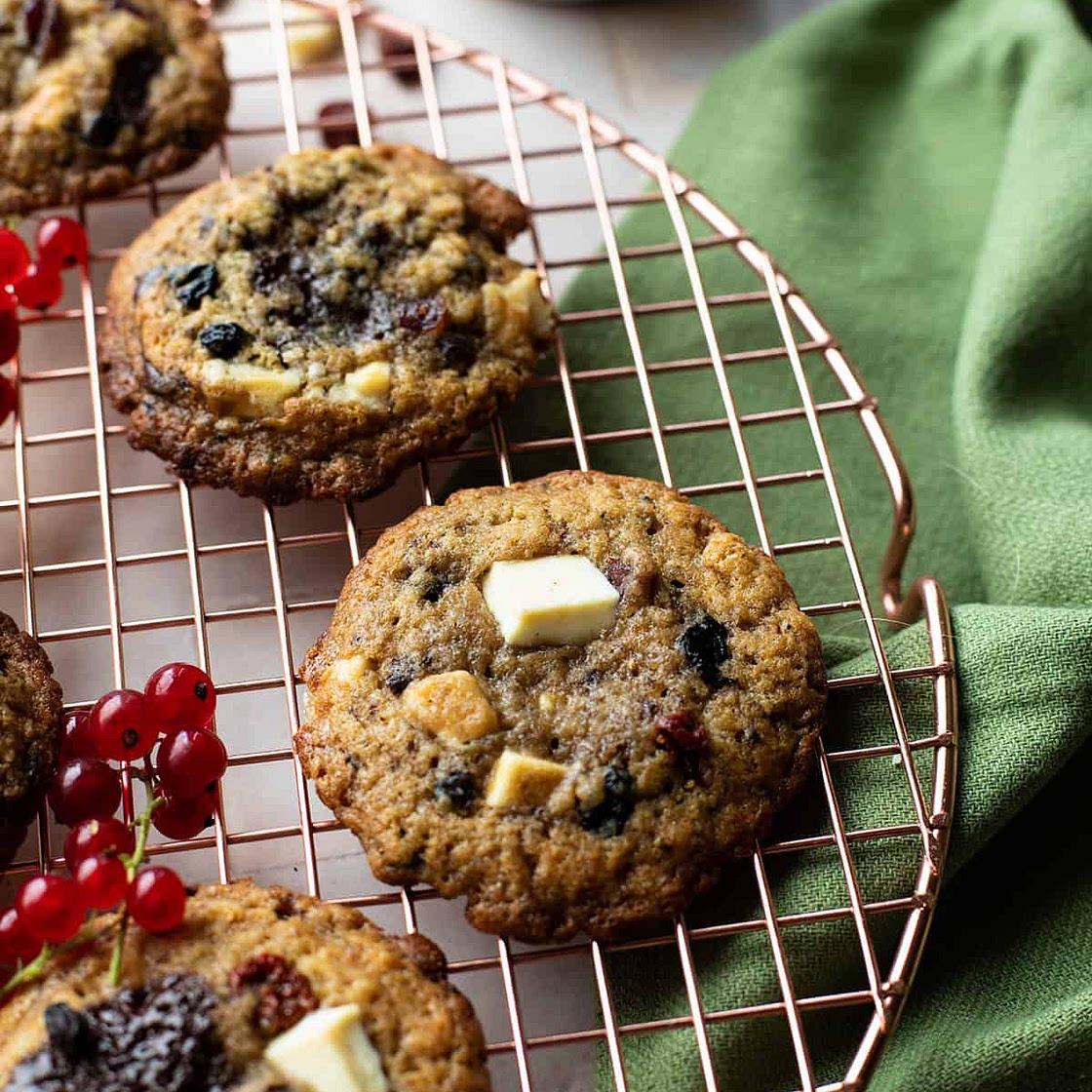 Chewy Dried Berries Cookies with White Chocolate