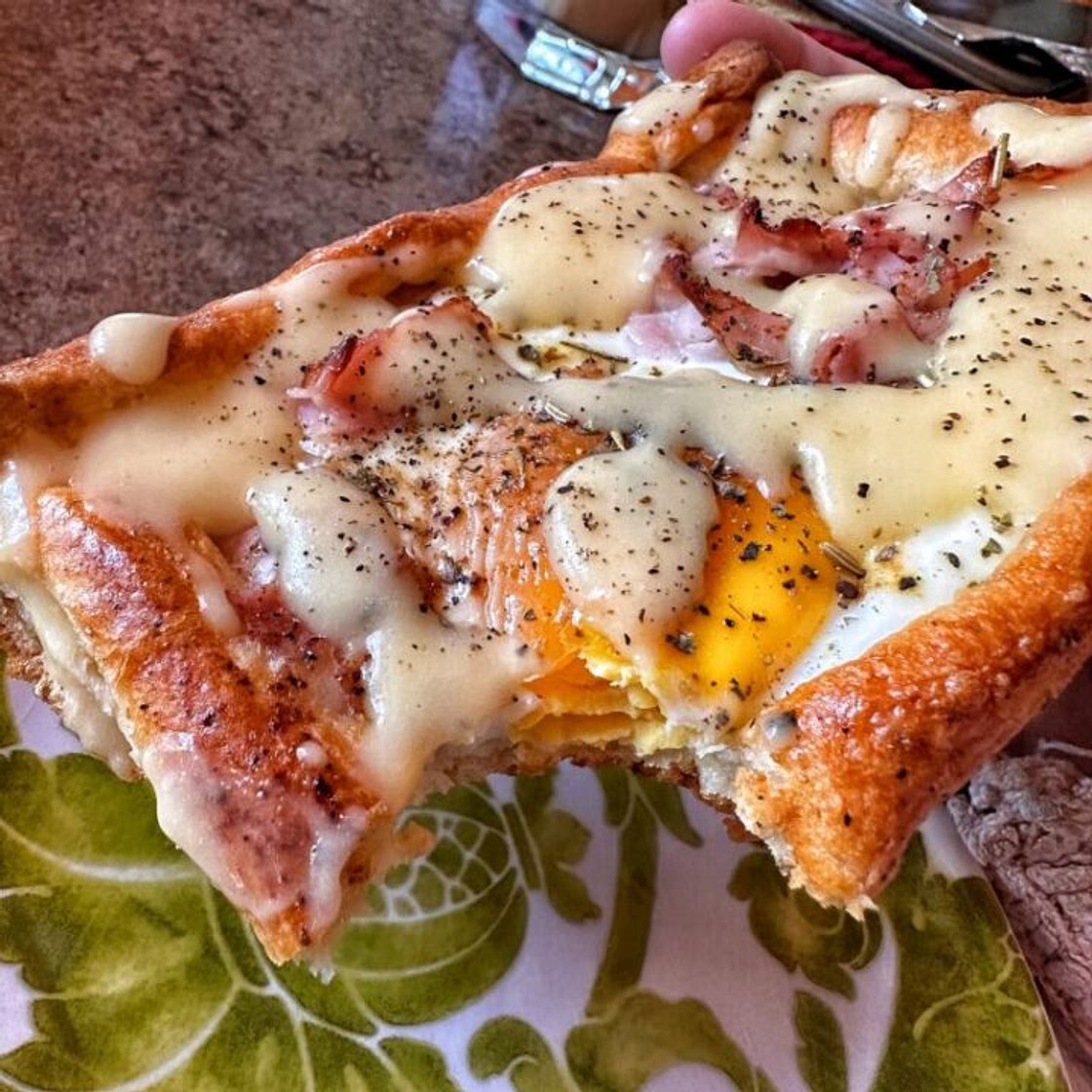 Eggs Benedict Breakfast Pastry