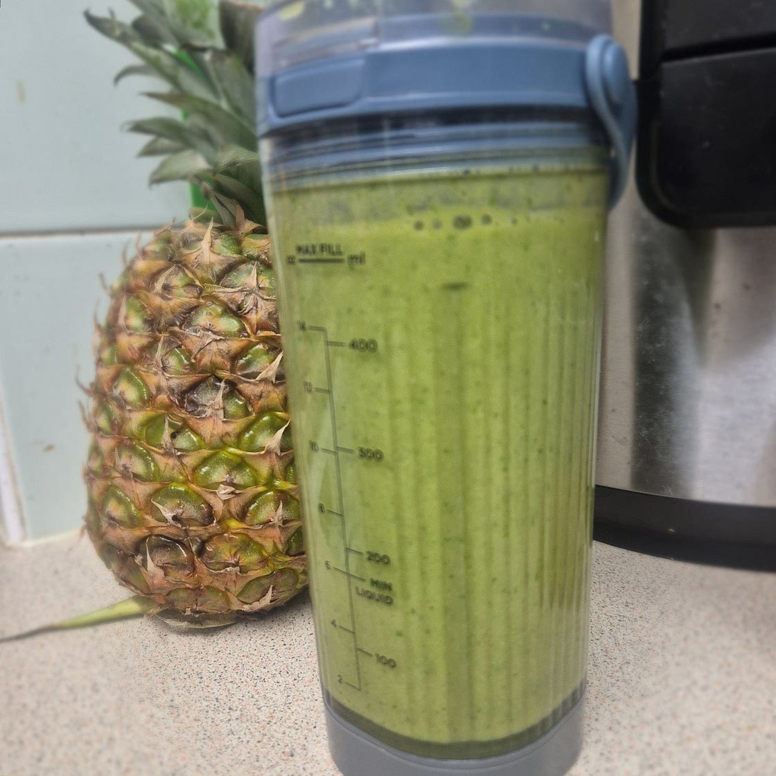 Pineapple Matcha Rise 'N Shine Smoothie