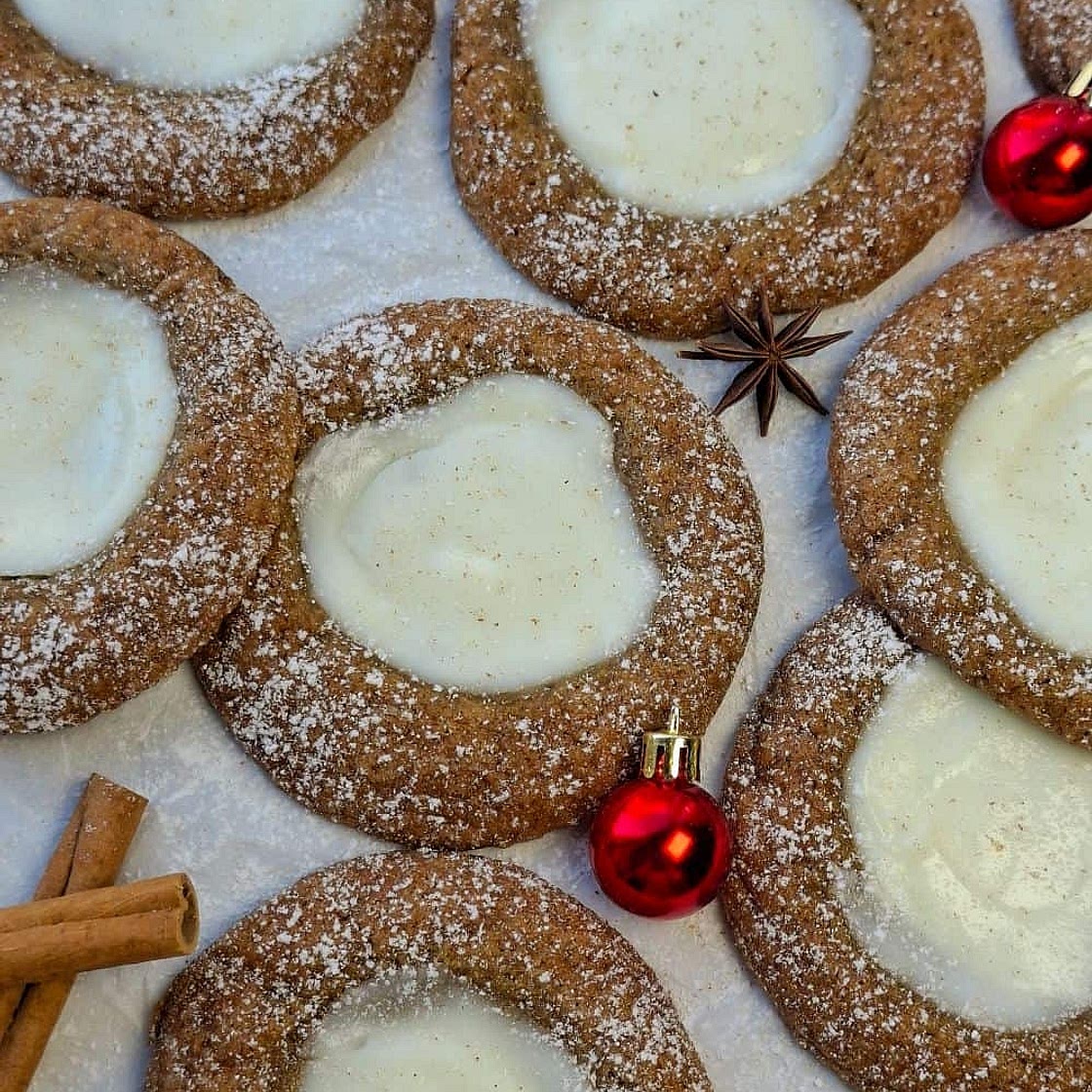 Chewy Gingerbread Cheesecake Cookies