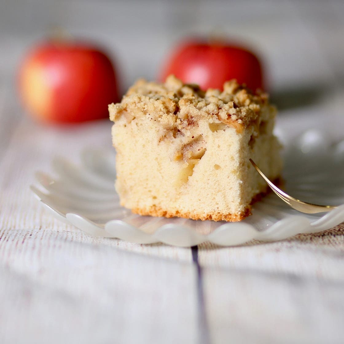 Apple Crumb Cake