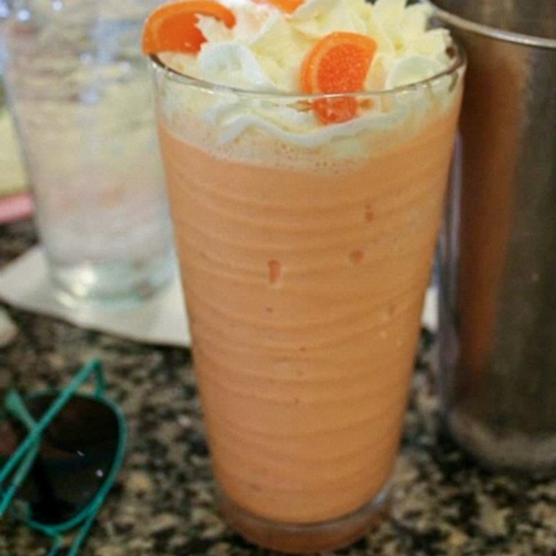 Frozen Sunshine Shake {Beaches and Cream}