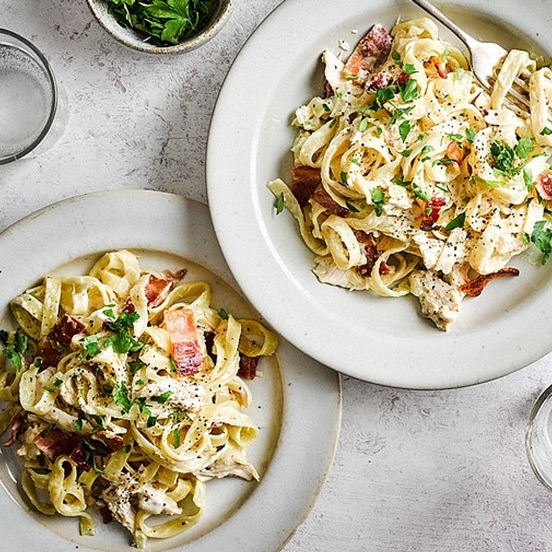 Chicken & Bacon Alfredo Pasta Bake