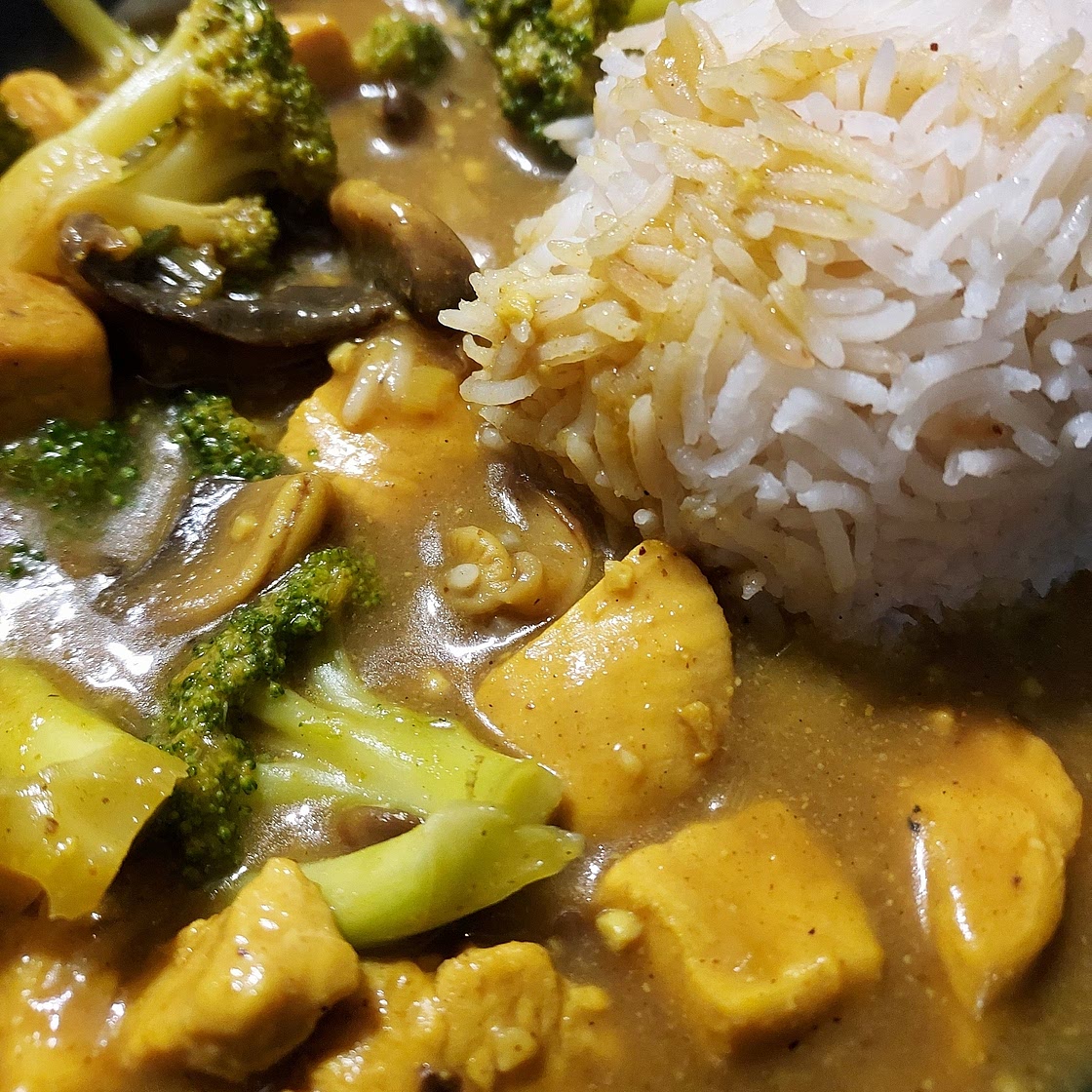 Japanese chicken and broccoli curry