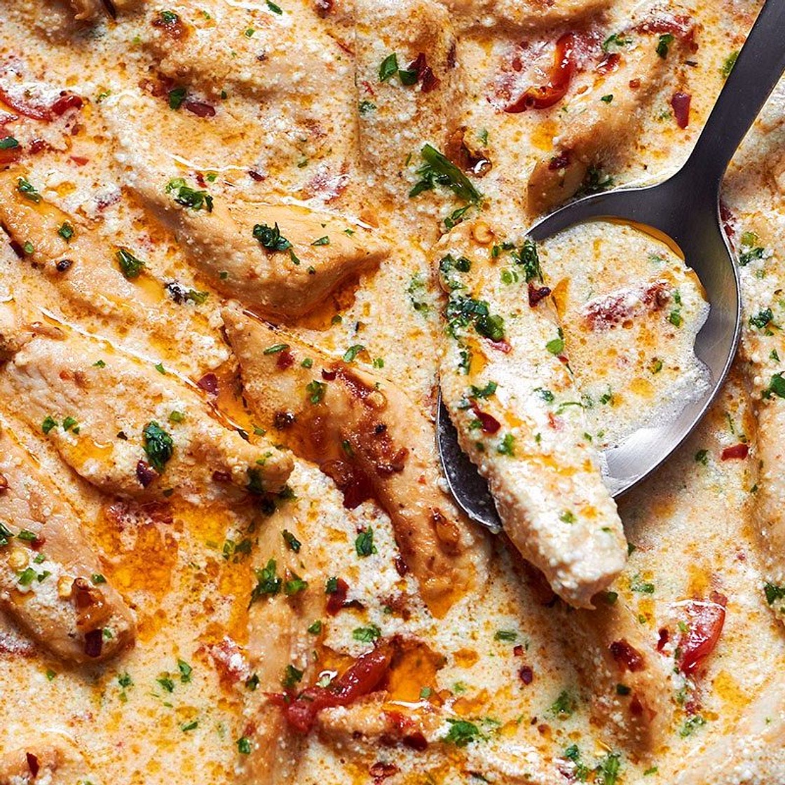 Skillet Creamy Chicken with Garlic Mozzarella Sun-Dried Tomato