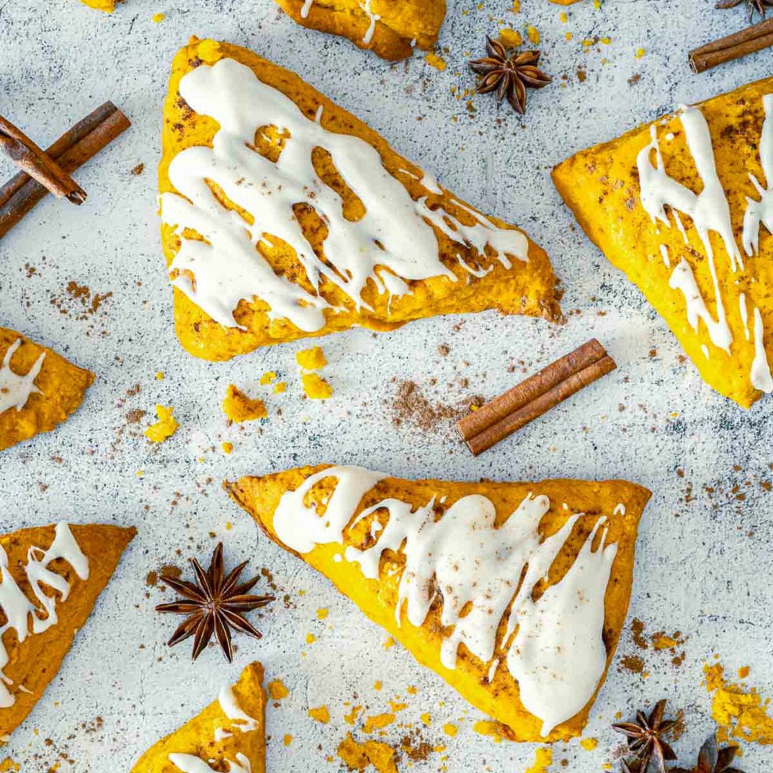 Pumpkin Spice Scones with Vanilla Glaze